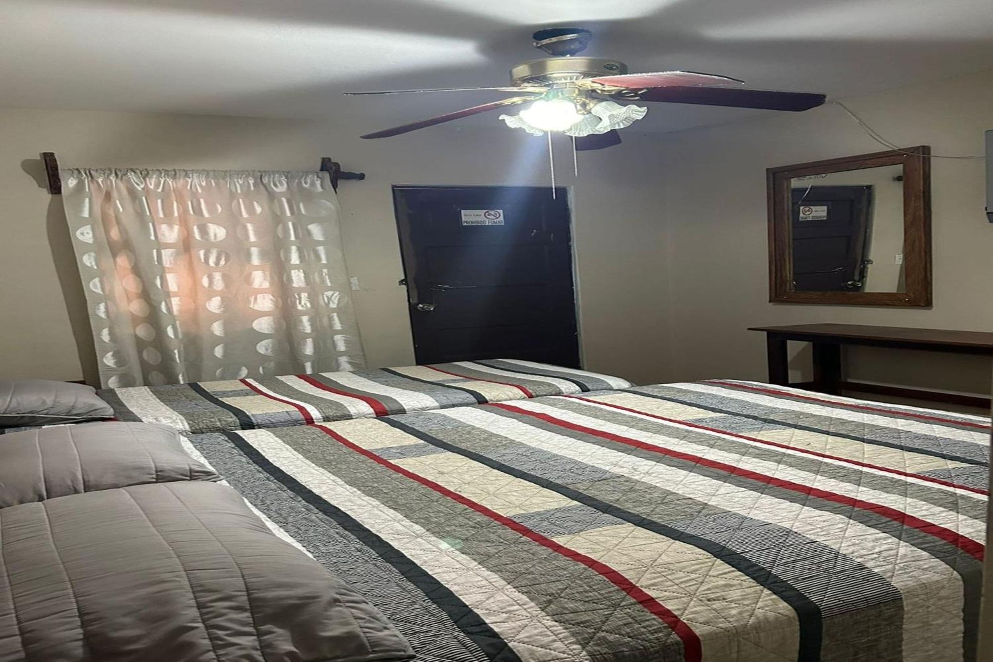 Oyo Hotel Linda تيجوانا المظهر الخارجي الصورة