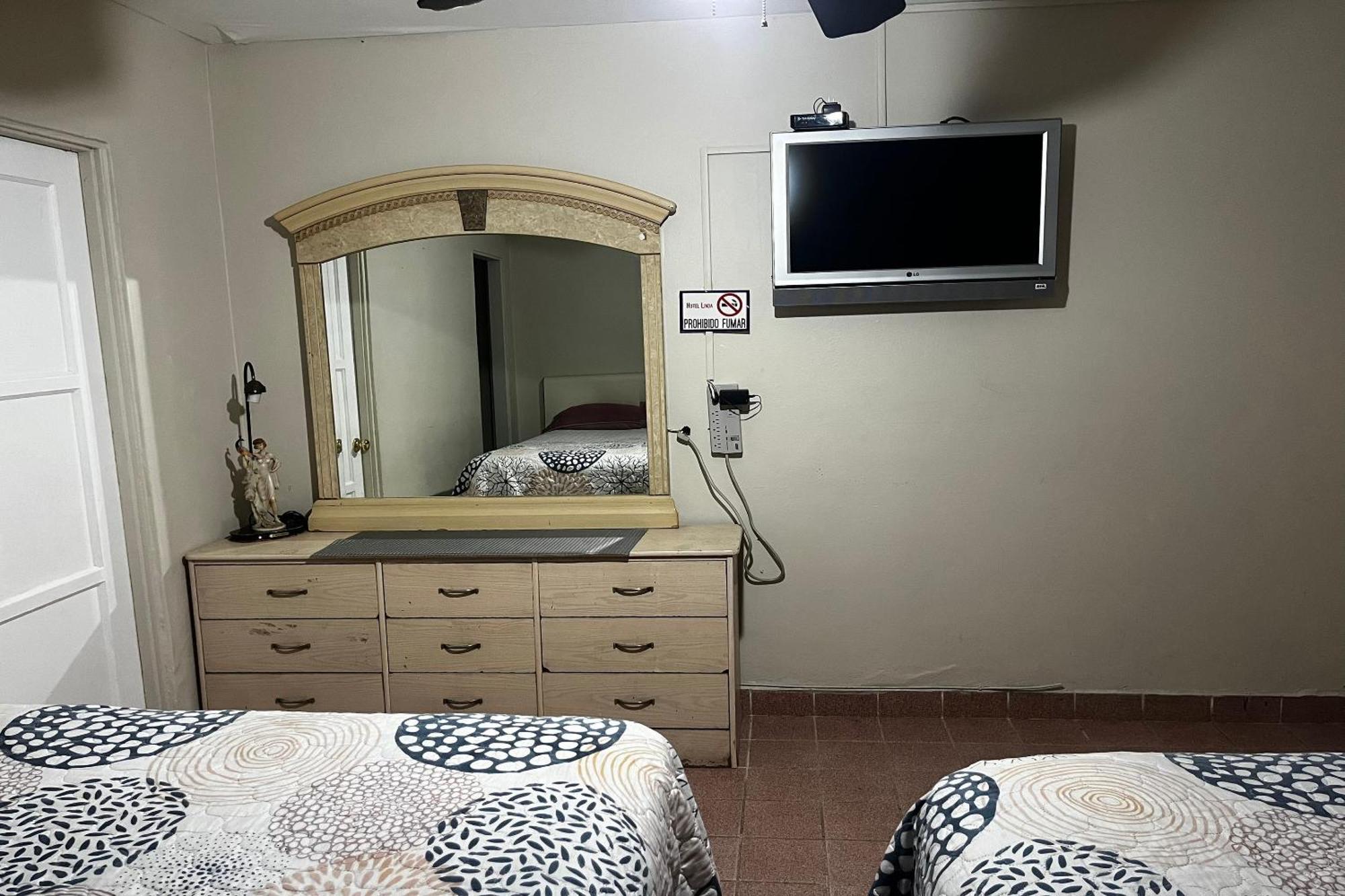 Oyo Hotel Linda تيجوانا المظهر الخارجي الصورة