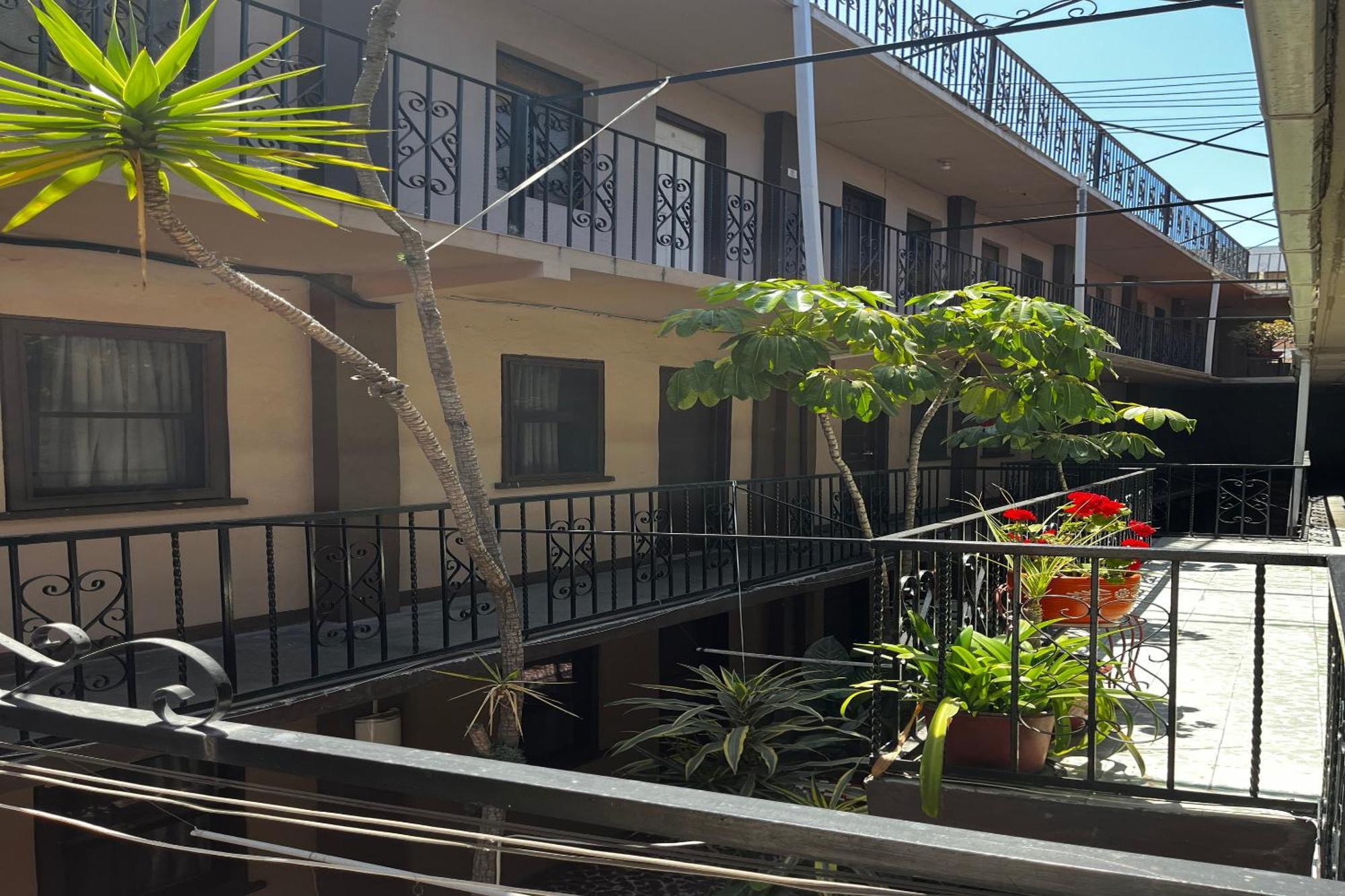 Oyo Hotel Linda تيجوانا المظهر الخارجي الصورة