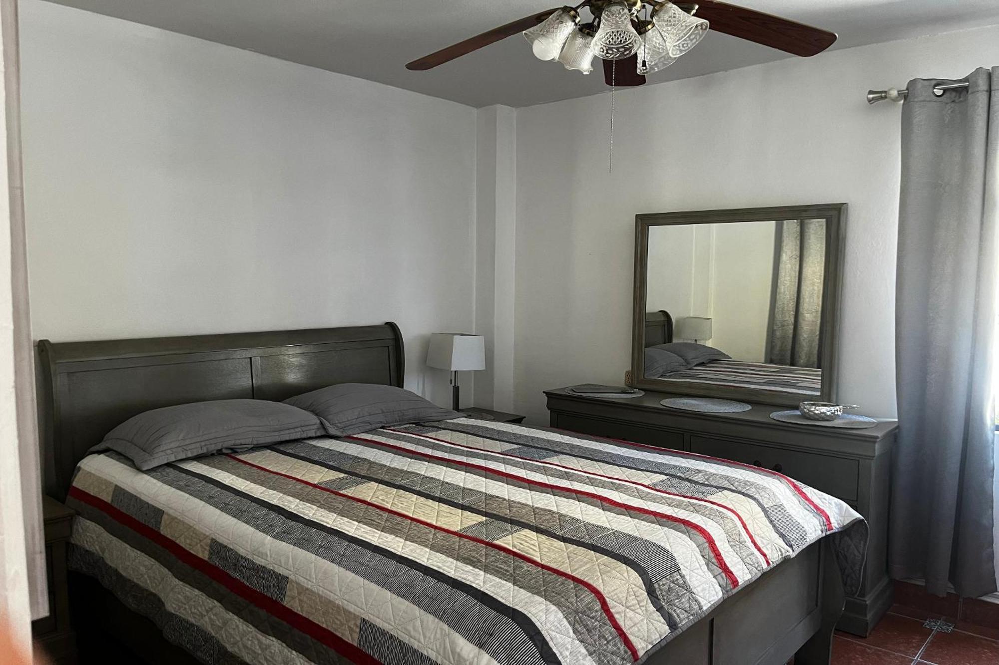 Oyo Hotel Linda تيجوانا المظهر الخارجي الصورة