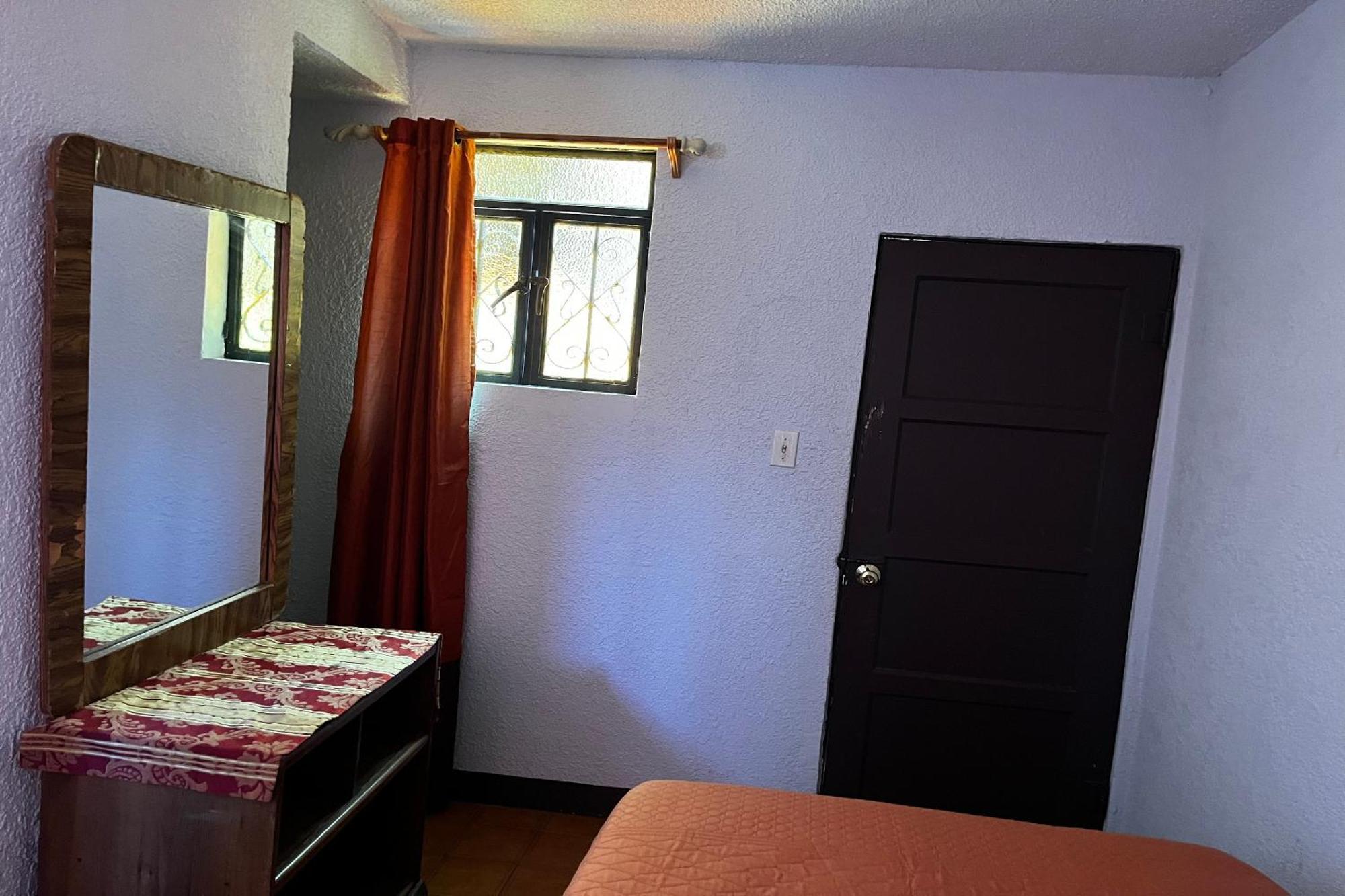 Oyo Hotel Linda تيجوانا المظهر الخارجي الصورة